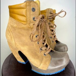 Fluevog women’s boots, great condition.